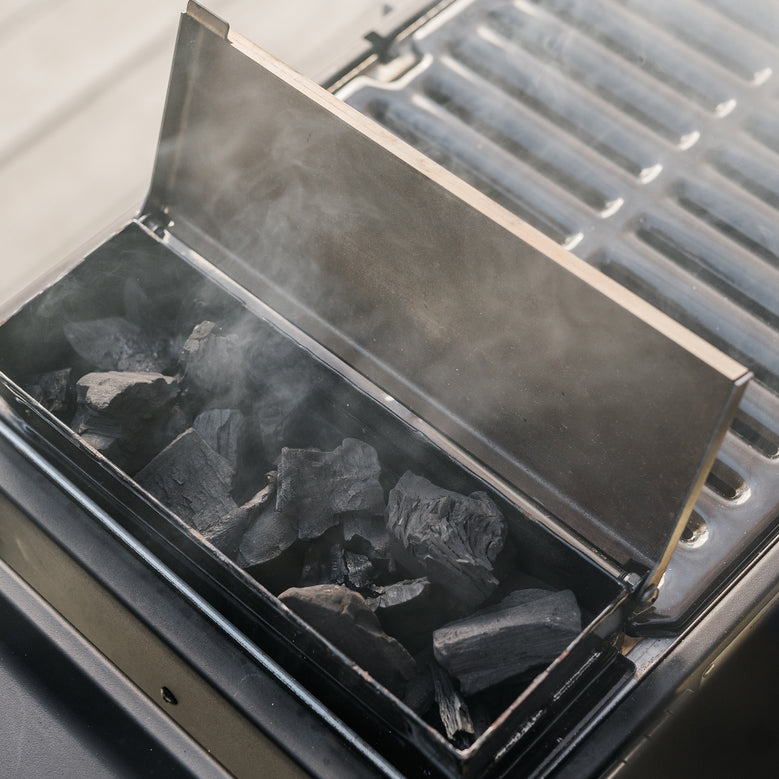 Masterbuilt Portable Charcoal BBQ and Smoker