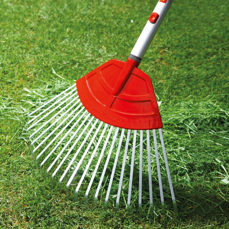 Wolf Garten UF-M Spring Tine Lawn Rake