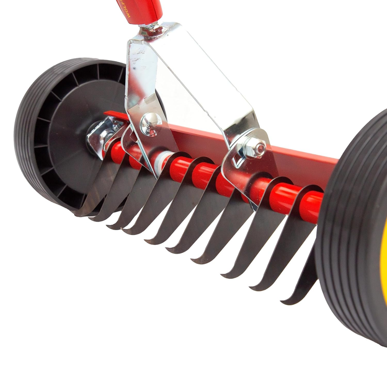 Wolf Garten UR-M3 Scarifying Roller Rake