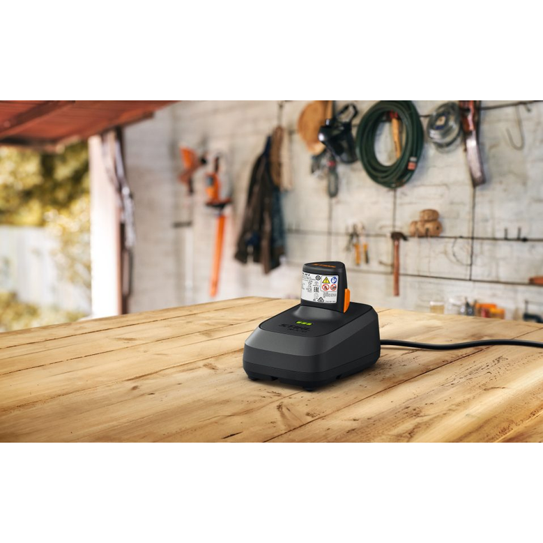 Stihl ALS 31 Battery Charger (EA17 430 2505)