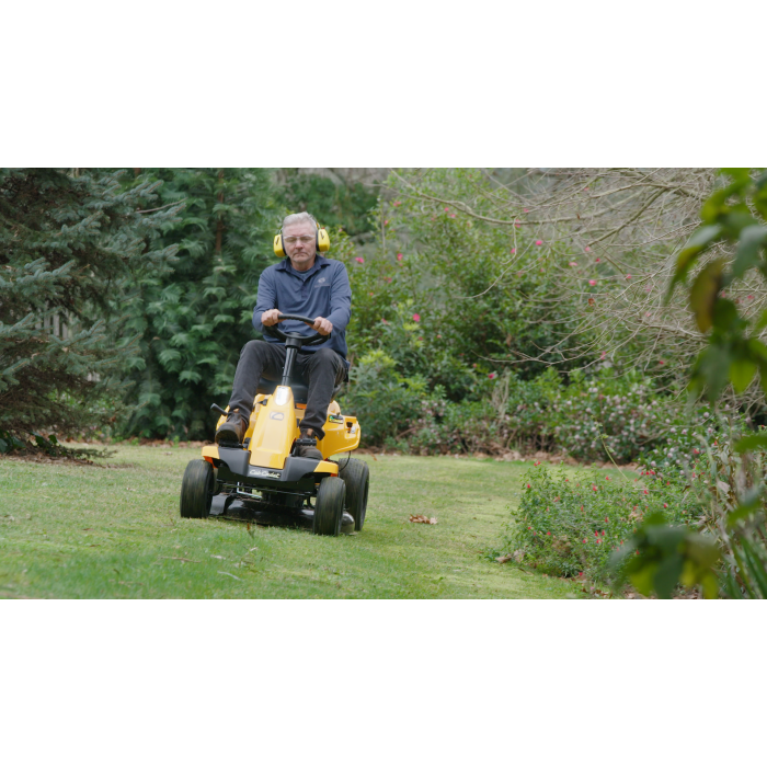 Cub Cadet Mini Rider Hydro CC 30 HX Ride-On Lawn Mower